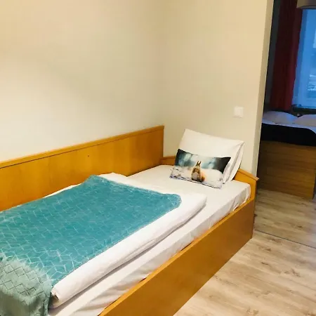 Проживание в семье Gorska *